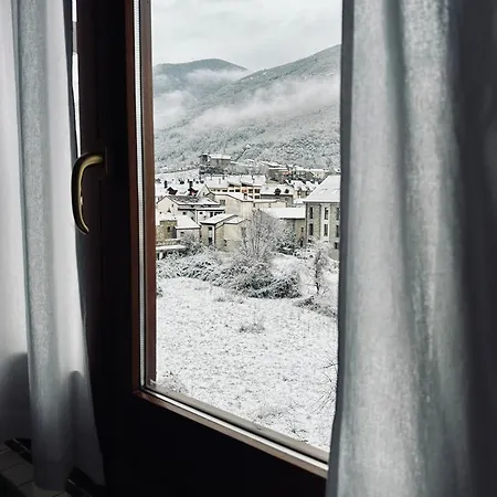 El Balcon De Biescas. *